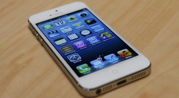 iPhone 5 görücüye çıktı