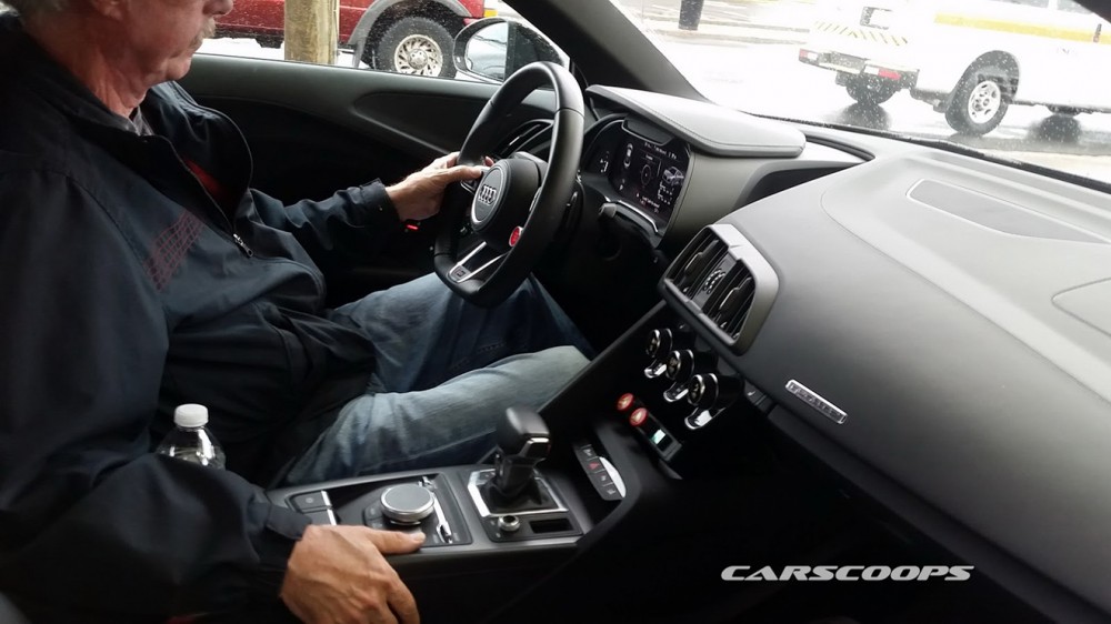 Audi R8 V10 gorsel 5