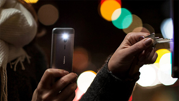 Nokia 230 buyuk