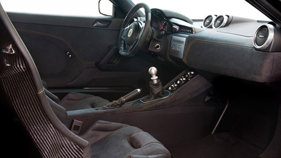 Lotus Evora Sport 410 ic mekan