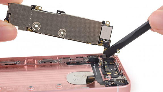 iFixit iphone se 4