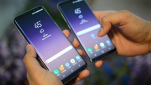 Samsung Galaxy S8 buyuk