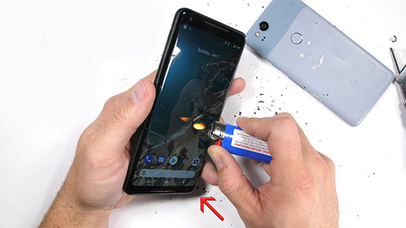 Google Pixel 2 XL, Dayanıklılık Testinde (Video) Google Pixel 2 XL, Dayanıklılık Testinde (Video)