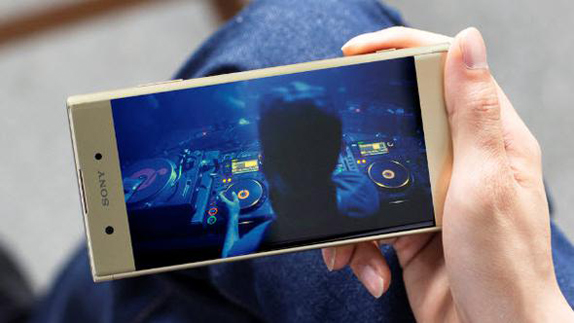 Sony, Xperia XA1 Plus'ı Türkiye'de Satışa Sunuyor