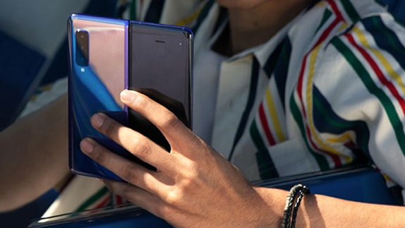 Samsung Galaxy Fold Özellikleri ve Fiyatı Samsung Galaxy Fold Özellikleri ve Fiyatı