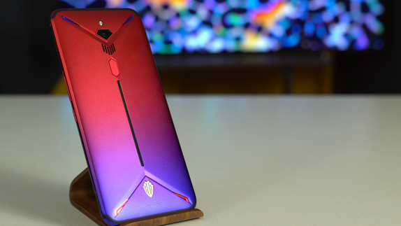 Nubia Red Magic 3 Dayanıklılık Testi Nubia Red Magic 3 Dayanıklılık Testi