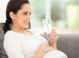 Hamilelikte (Gebelikte) Sıcak Su İçmek