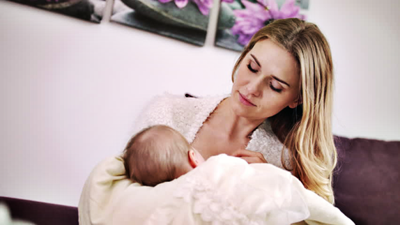 Erken Yaşta Anne Olmak Erken Yaşta Anne Olmak