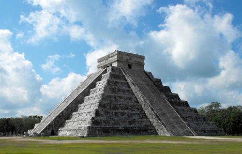 Dünyanın Yeni Yedi Harikası - Chichen Itza Piramidi