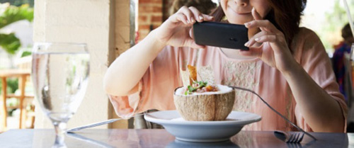 Sosyal Medya Hesaplarından Çıkarılması Gerekenler - Sürekli Yemek Fotoğrafı Çekenler