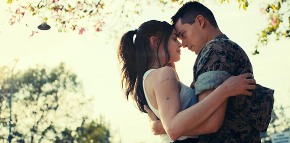 Purple Hearts (Kalplerimiz Bir) Netflix Film Purple Hearts (Kalplerimiz Bir) Netflix Film